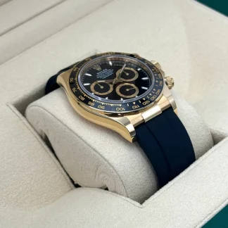 【Super Clone】Rolex Daytona Yellow Gold / Ceramic / Black / Oysterflex  m126518ln-0008