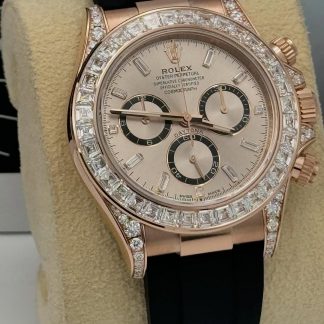 【Super Clone】Rolex Cosmograph Daytona 40mm Rose Gold Diamond Baguette Sundust Dial Diamond Bezel Oysterflex - 126535RBR