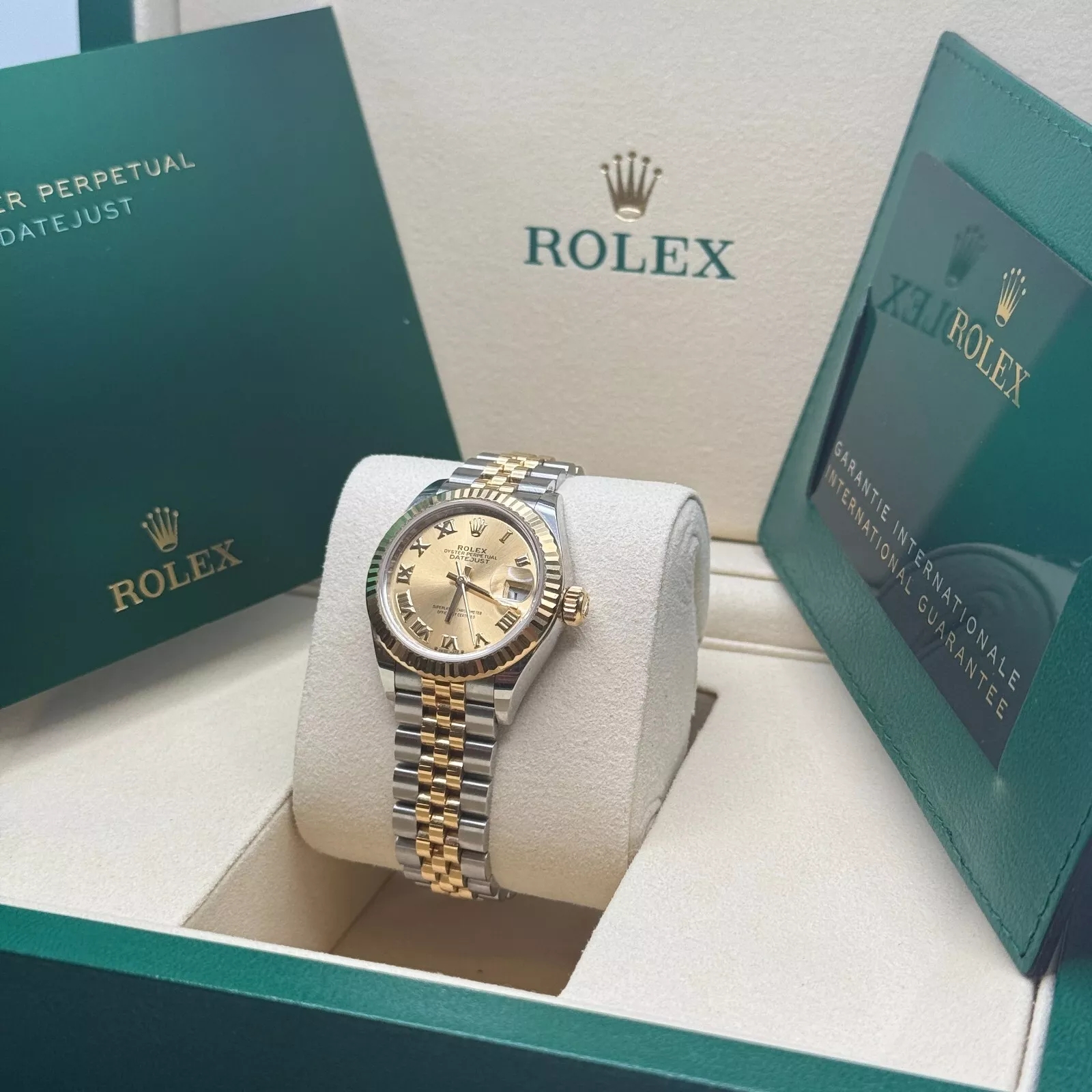 【Super Clone】RLX Lady-Datejust 28mm 279173 Champagne Roman Dial Oyster Bracelet