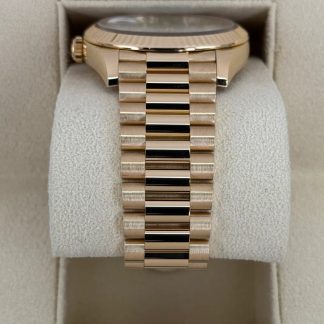 【Super Clone】RLX Day-Date 40mm Yellow Gold President  Mother of Pearl Diamond Baguette Dial - 228238