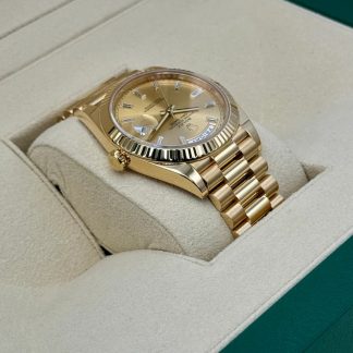 【Super Clone】RLX  Day-Date President 40mm Yellow Gold Champagne Diamond Baguette Dial - 228238