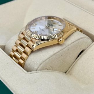 【Super Clone】RLX  Day-Date President 40mm Yellow Gold Silver Roman Dial - 228238