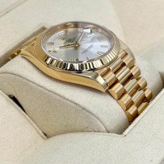 【Super Clone】RLX  Day-Date President 40mm Yellow Gold Silver Roman Dial - 228238