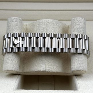 【Super Clone】RLX  Day-Date President 40mm Silver Diamonds Dial  228236-0002