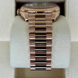【Super Clone】RLX Day-Date President 40mm Everose Gold Mother of Pearl Diamond Baguette Dial - 228235