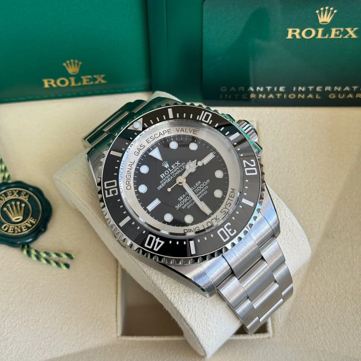 【Super Clone】Rolex Sea-Dweller Deepsea Challenge Black Dial 50mm RLX Titanium 126067-0002