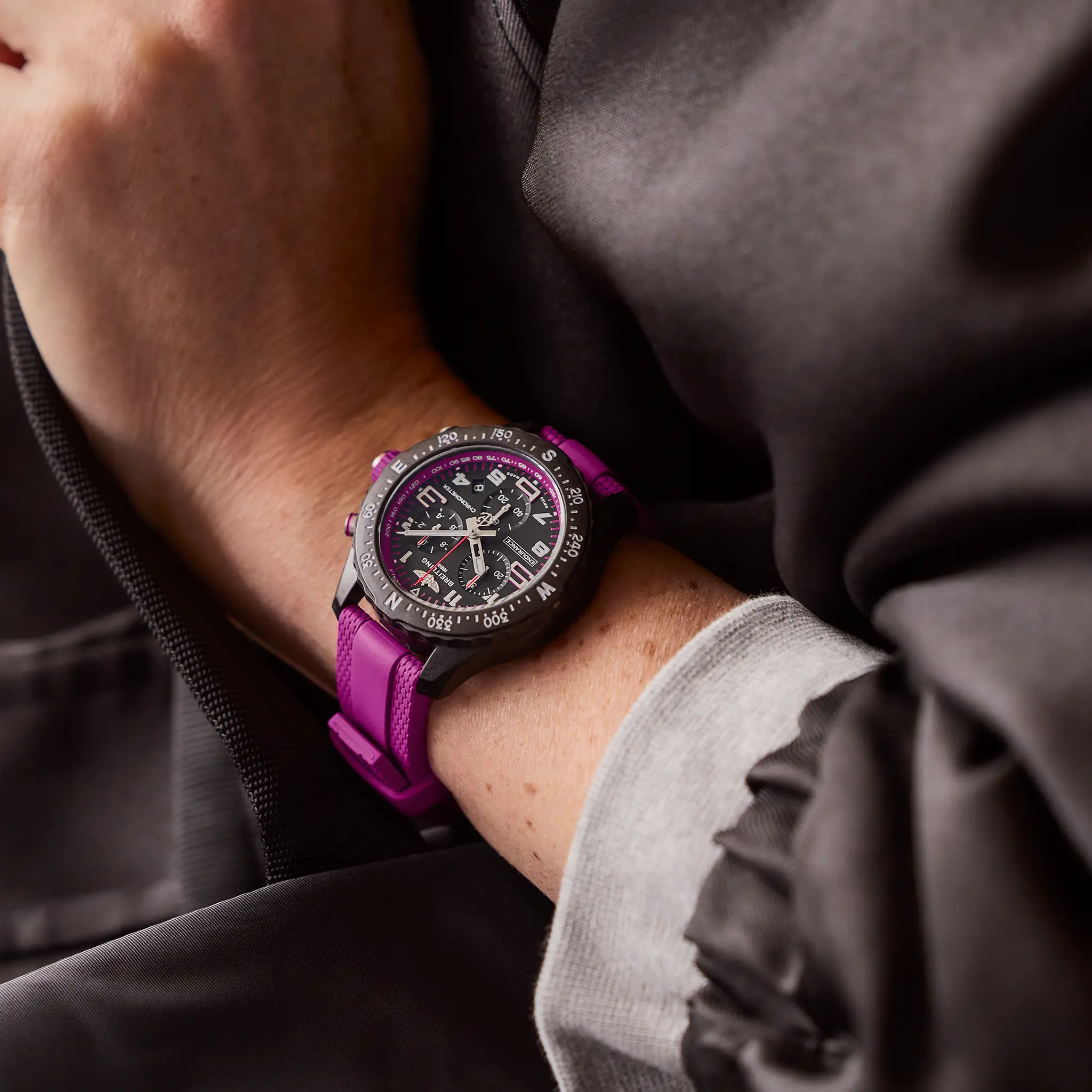 【Super Clone】Breitling Professional Endurance Pro 38mm X83310F61B1S1