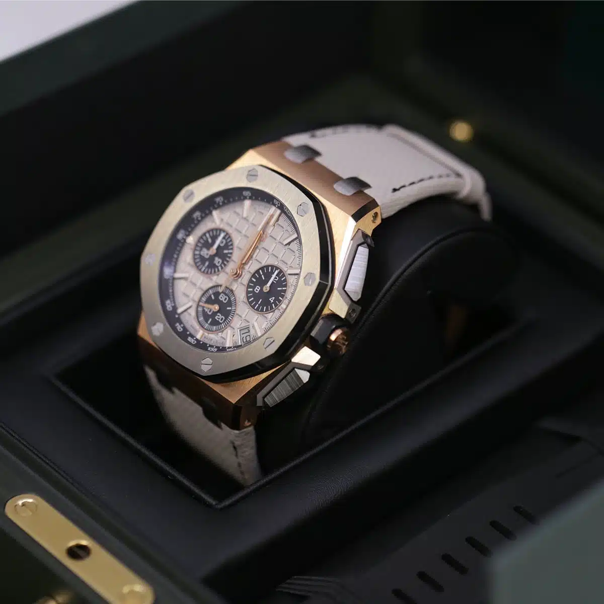 【Super Clone】Audemars Piguet Royal Oak Offshore Chronograph 43mm 26420OI.OO.A015VE.01
