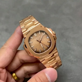 【Super Clone】Patek Philippe Nautilus 5711 1R 001 40MM Replica Watch