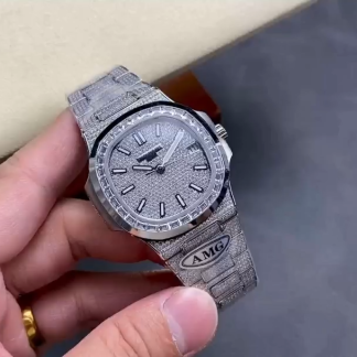 【Super Clone】Patek Philippe Nautilus Diamond 5711 40mm & 35mm Replica Watch