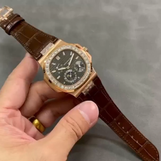 【Super Clone】Replica Patek Philippe Nautilus 5724 001 40mm Mens Watch