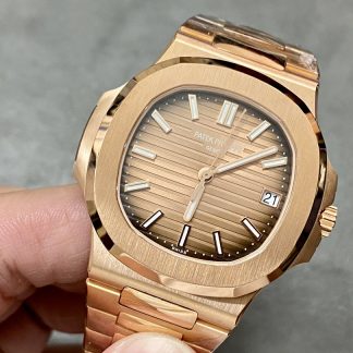 【Super Clone】Patek Philippe Nautilus 5711 1R 001 40MM Replica Watch