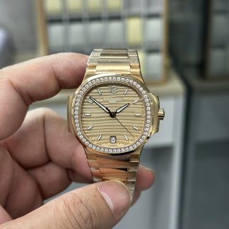 【Super Clone】Patek Philippe Ladies Nautilus Golden Dial Rose Gold 7118 1200R 010