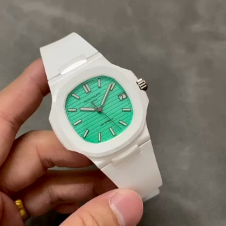 【Super Clone】Patek Philippe Nautilus Green Dial 5711 40MM Watch