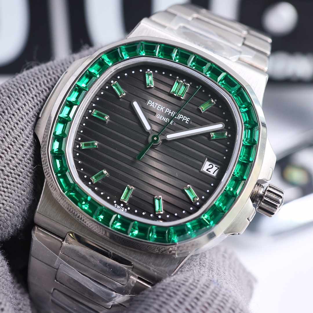 【Super Clone】Replica Patek Philippe Nautilus 5711 113P 40mm Mens Watch
