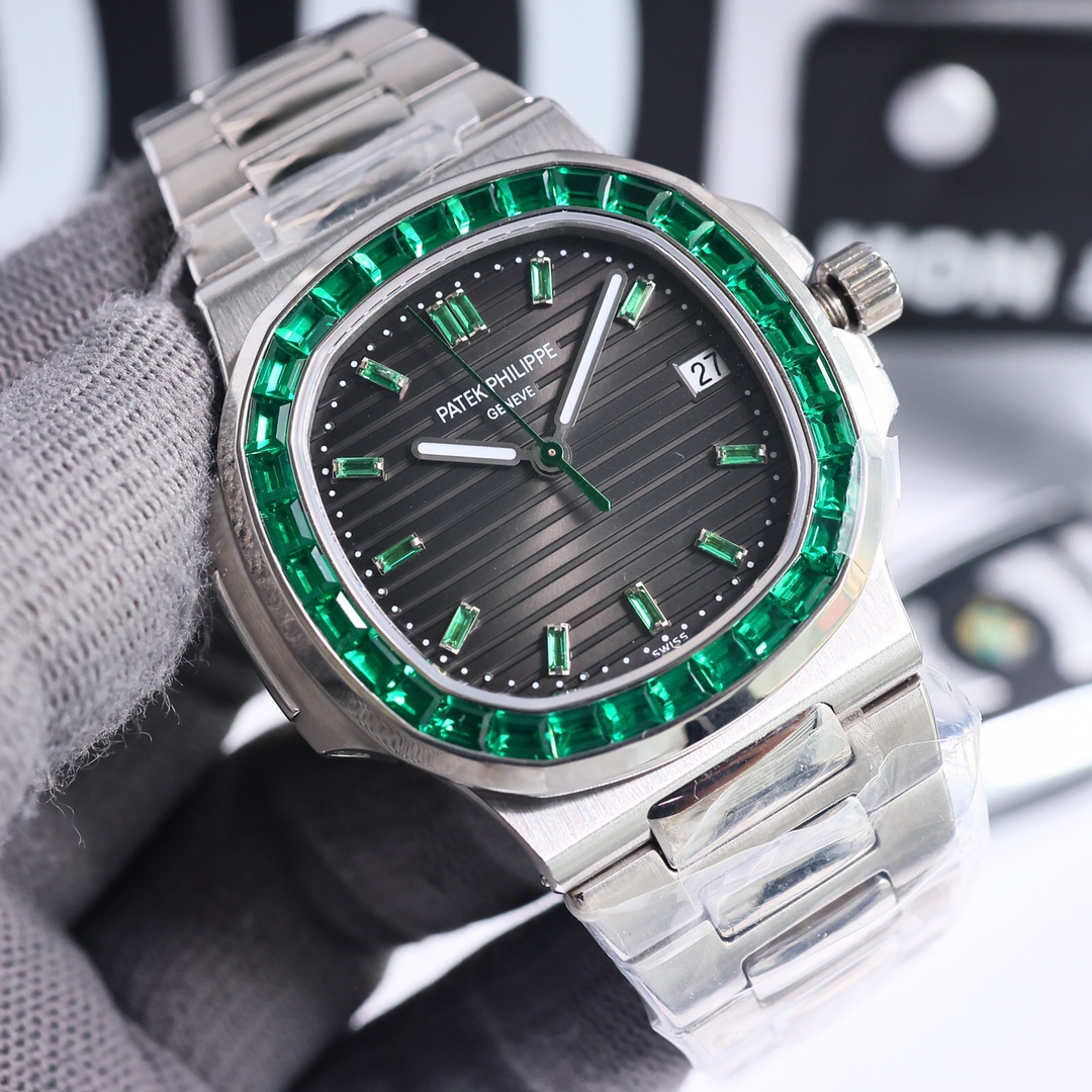 【Super Clone】Replica Patek Philippe Nautilus 5711 113P 40mm Mens Watch
