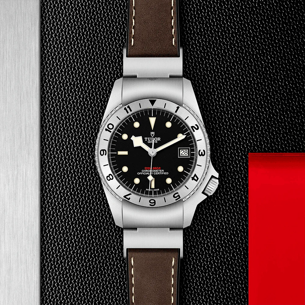 【Super Clone】TUDOR Black Bay P01 42mm Black Dial Men's Automatic Strap Watch M70150-0001