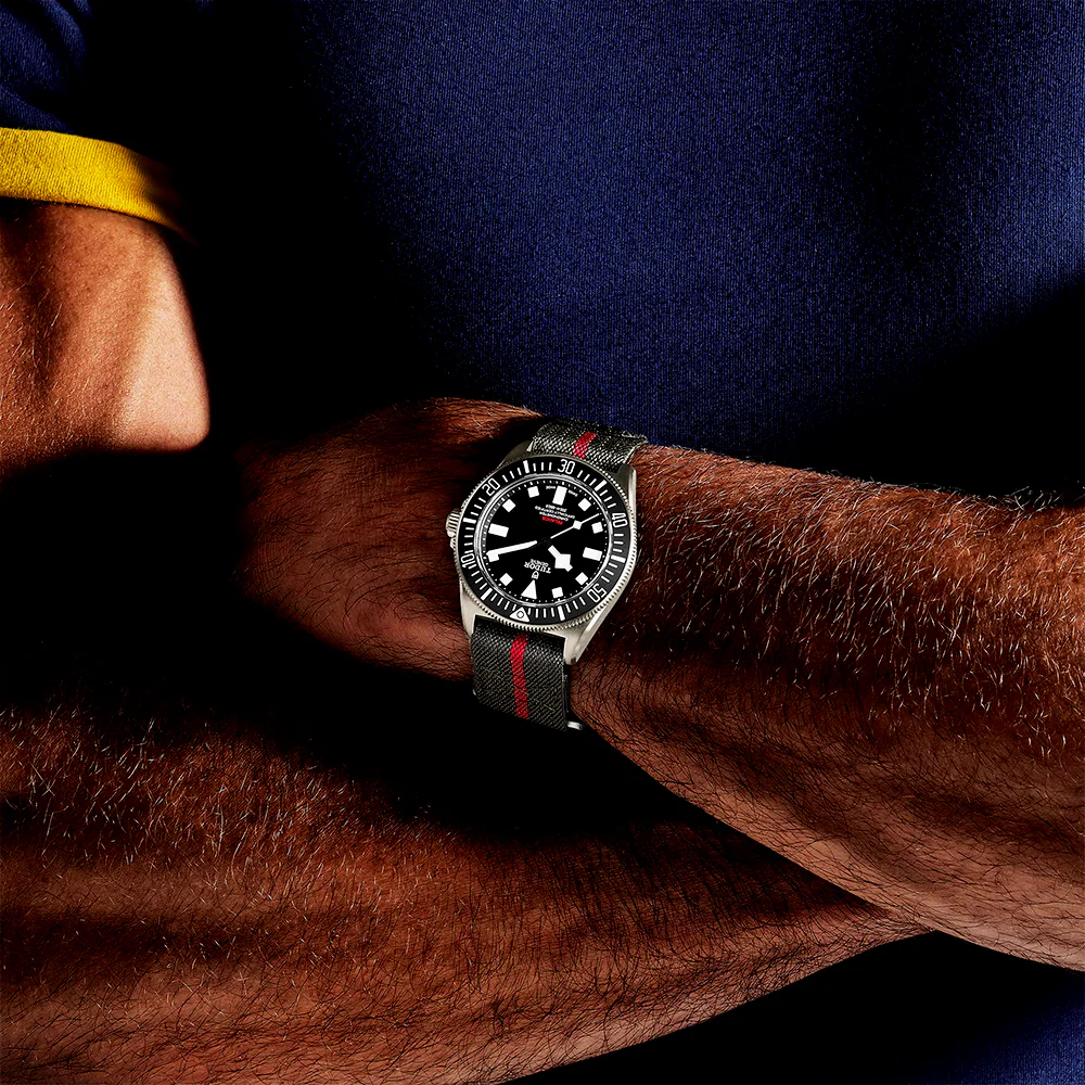 【Super Clone】TUDOR Pelagos FXD 42mm Black Dial Titanium Men's Automatic Watch M25717N-0001