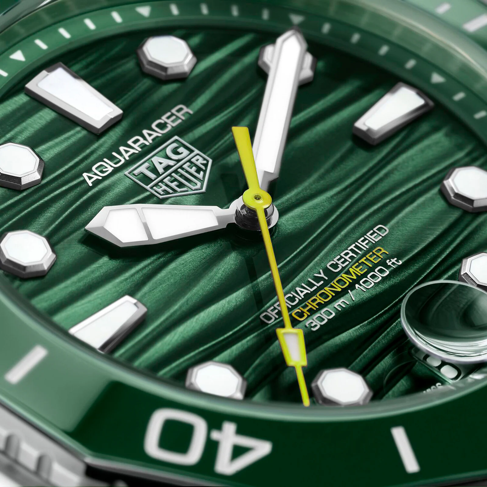 【Super Clone】TAG Heuer Aquaracer Professional 300 Date 42mm Mens Watch Green WBP5116.BA0013