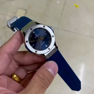 【Super Clone】Hublot Classic Fusion 565.NX.1171.RX 38 mm Lady