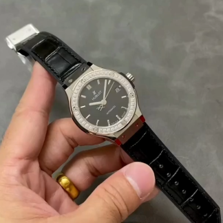 【Super Clone】Hublot Classic Fusion 565.nx.1470.lr.1204 38mm