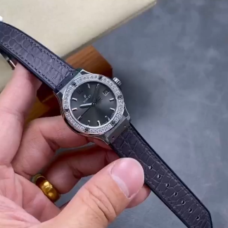 【Super Clone】Hublot Classic Fusion 581.NX.7071.LR.1104 33mm Grey Lady Replica Watch